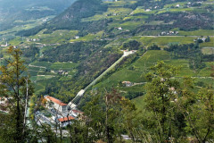 8-Karneid-Burg-am-18.10-11-Wasserkraftwerk-Carlo-Cicogna